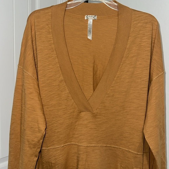 FREE PEOPLE Just Because Jumpsuit V-Neck Long Sleeve Pockets Jogger Hems Size M - Picture 6 of 16